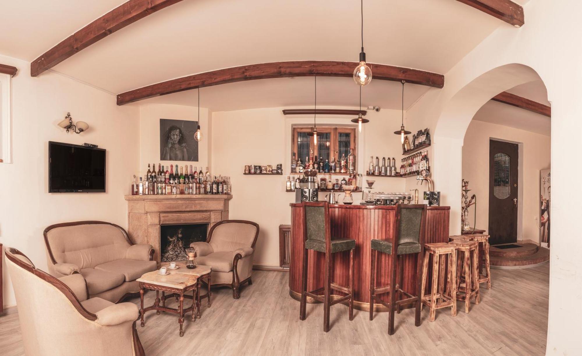 Valeria Hotel Тбилиси Экстерьер фото