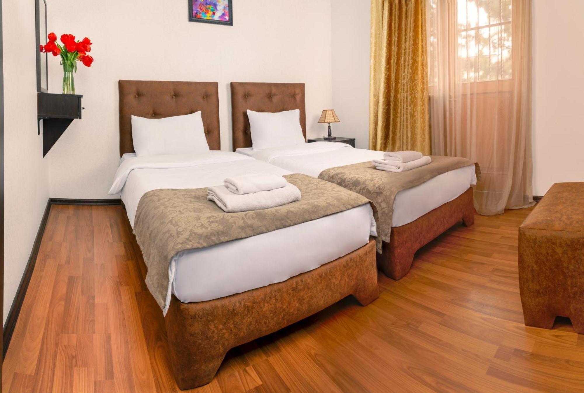 Valeria Hotel Тбилиси Экстерьер фото