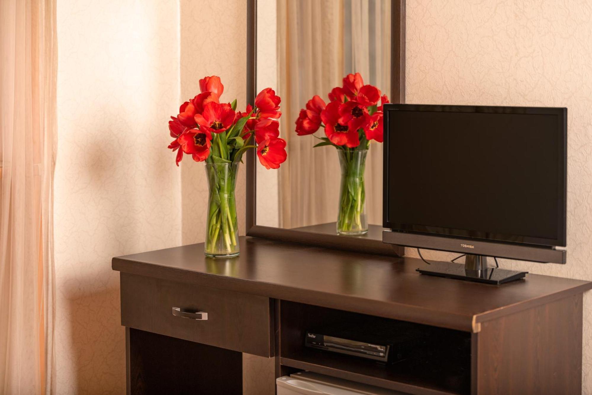 Valeria Hotel Тбилиси Экстерьер фото