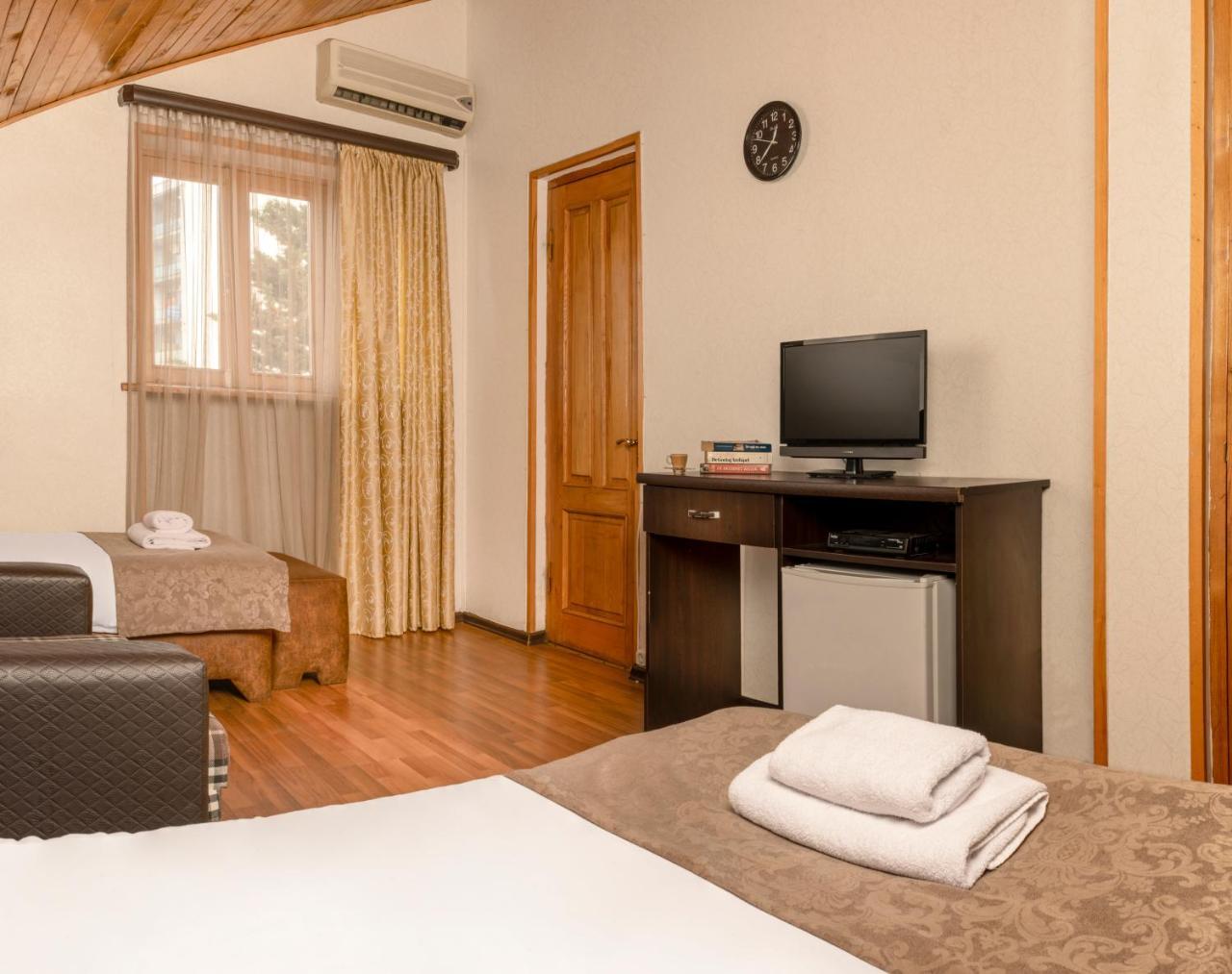 Valeria Hotel Тбилиси Экстерьер фото